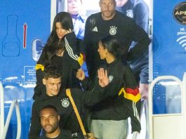 Family reunion after gala performance: Nagelsmann flies WAGs and his mother to Germany’s World Cup camp